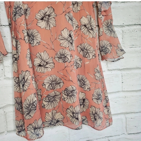 HD in Paris Bell Sleeve Mini Floral Dress | Small | NWT - Picture 4 of 8